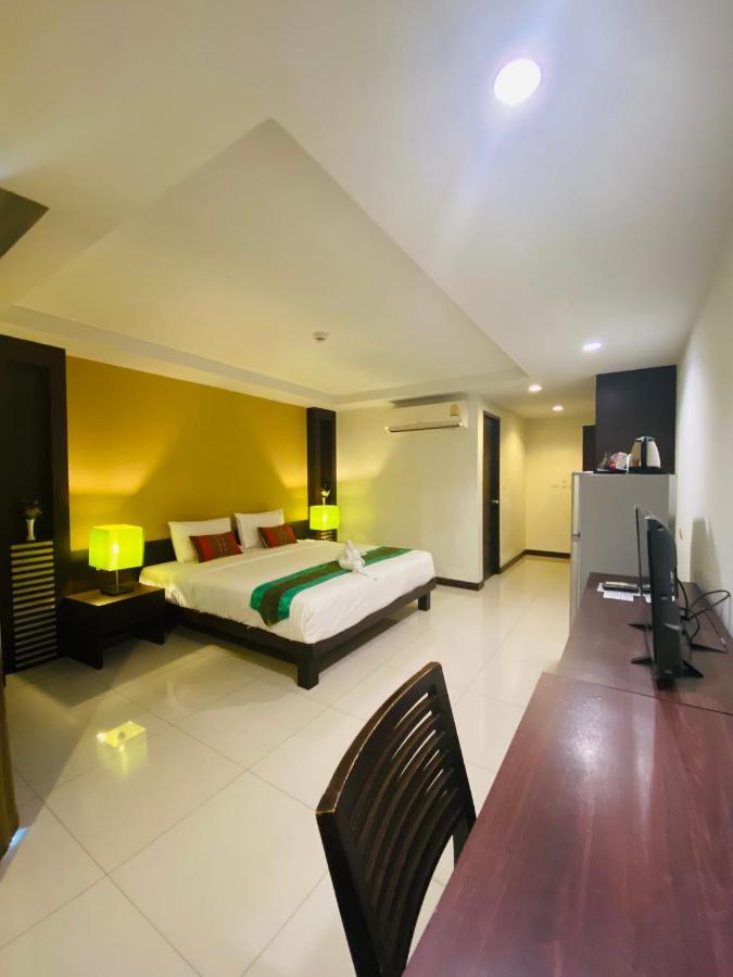 Tycoon Suite By Goad Avadhess Hospitality 1Km Walking Street Pattaya Beach Ngoại thất bức ảnh